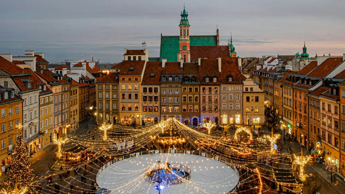 Old Town Market Square (Rynek Starego Miasta) in Warsaw