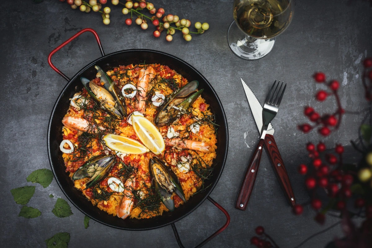 Take a Paella Cooking Class and Eat at Albufera in Valencia