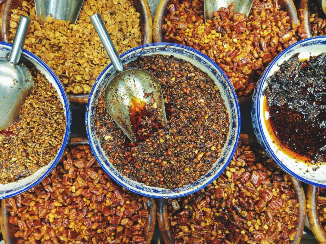 Explore the Spice Bazaar (Egyptian Bazaar) in Eminönü in Istanbul
