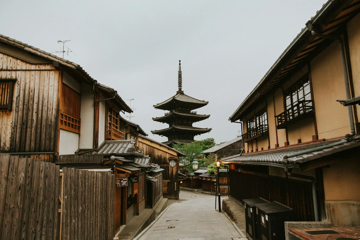 Wander Gion's historic streets and old‑town charm in Kyoto
