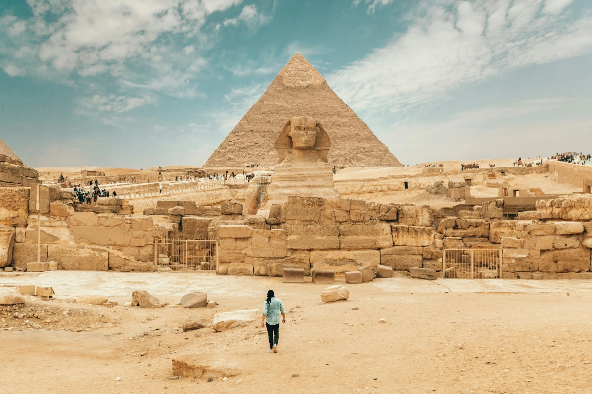 Visit the Pyramids of Giza and the Sphinx in Cairo