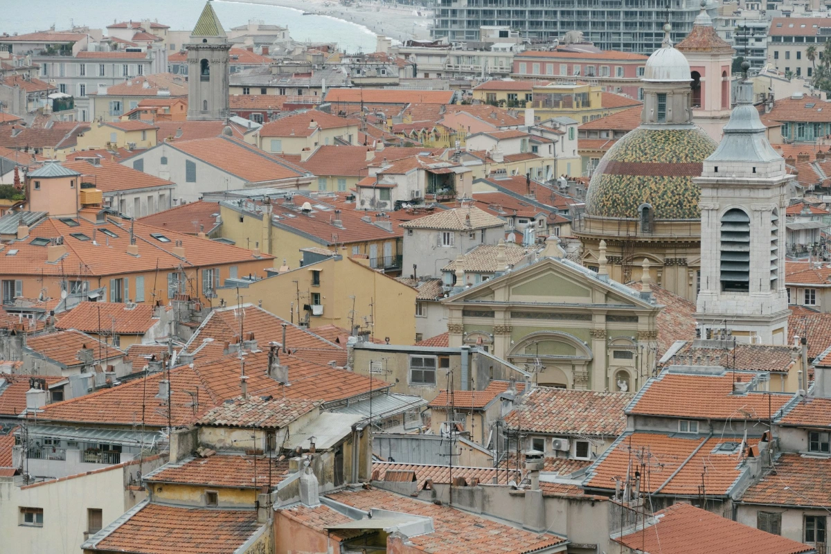 Hike the stairs or take the elevator to Colline du Château (Castle Hill) in Nice