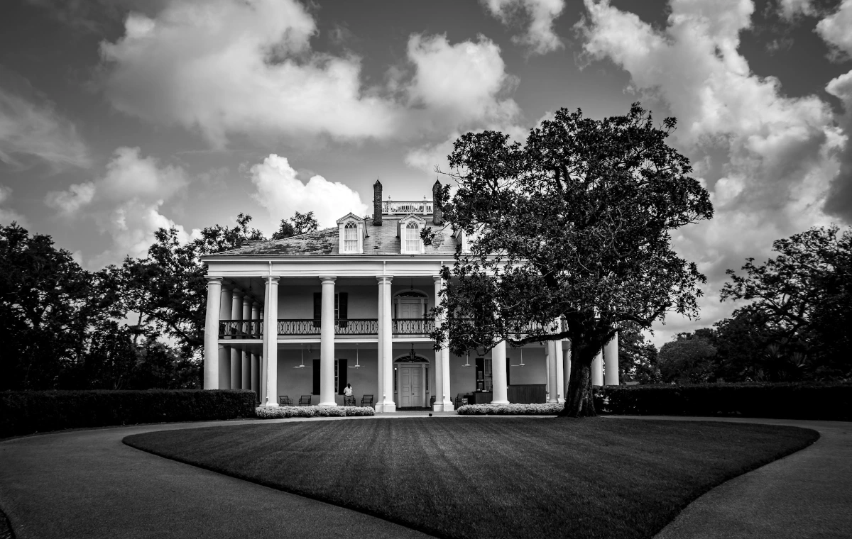 Tour historic River Road plantations and New Orleans' above-ground cemeteries in New Orleans