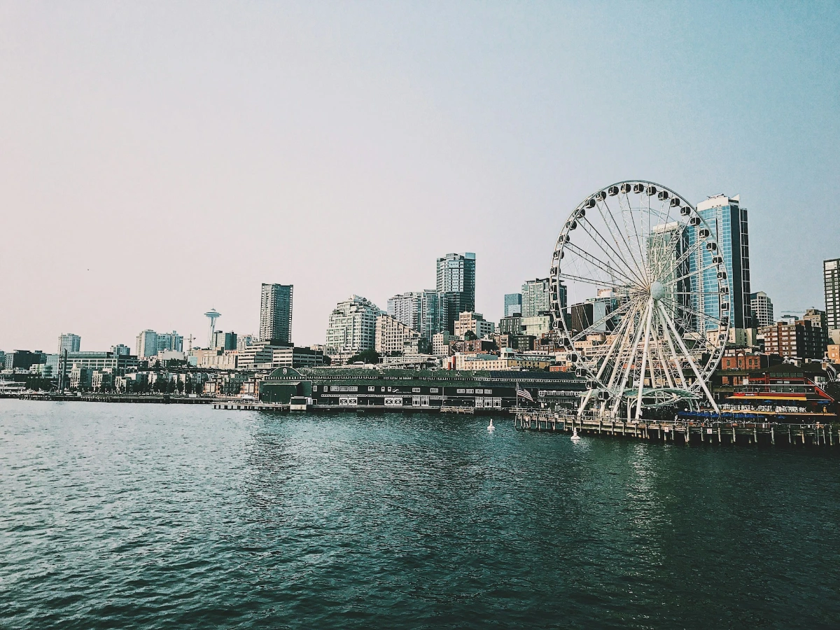Ride the Seattle Great Wheel in Seattle