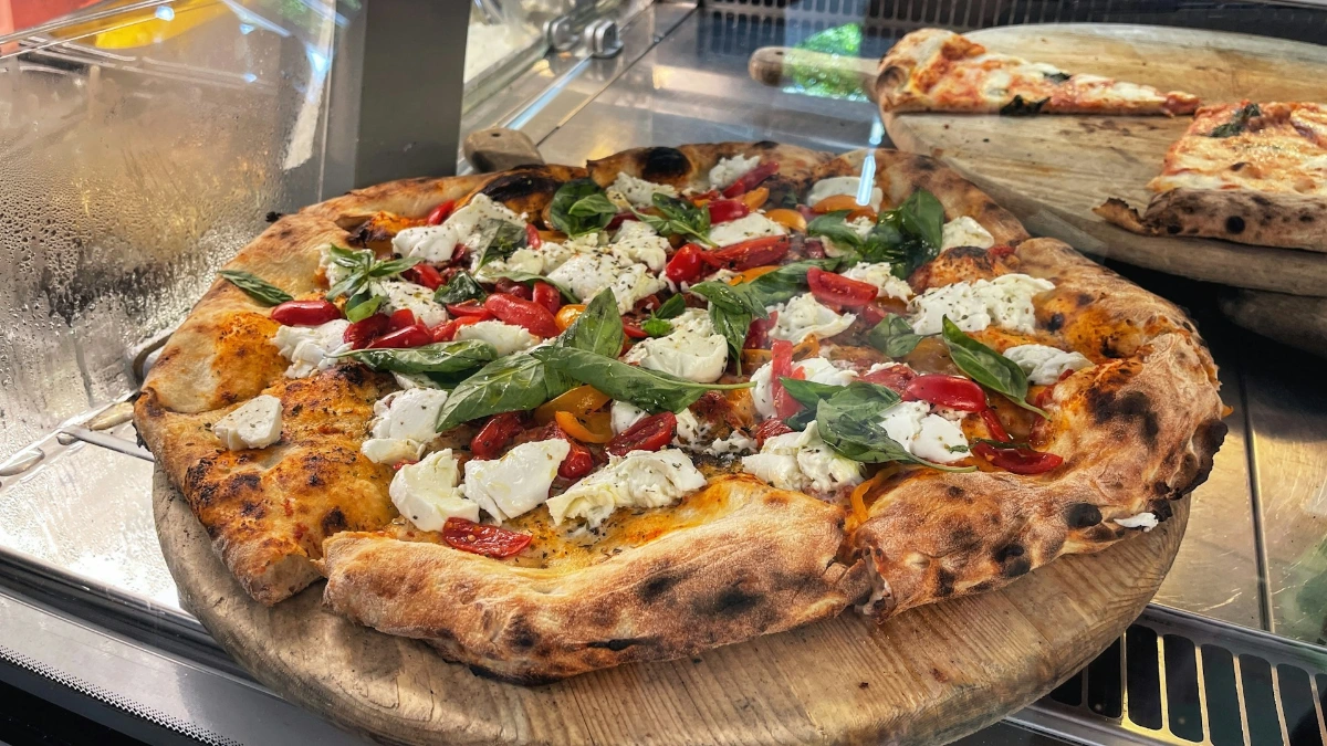 Experience a Culinary Pilgrimage to the Birthplace of Pizza in Naples
