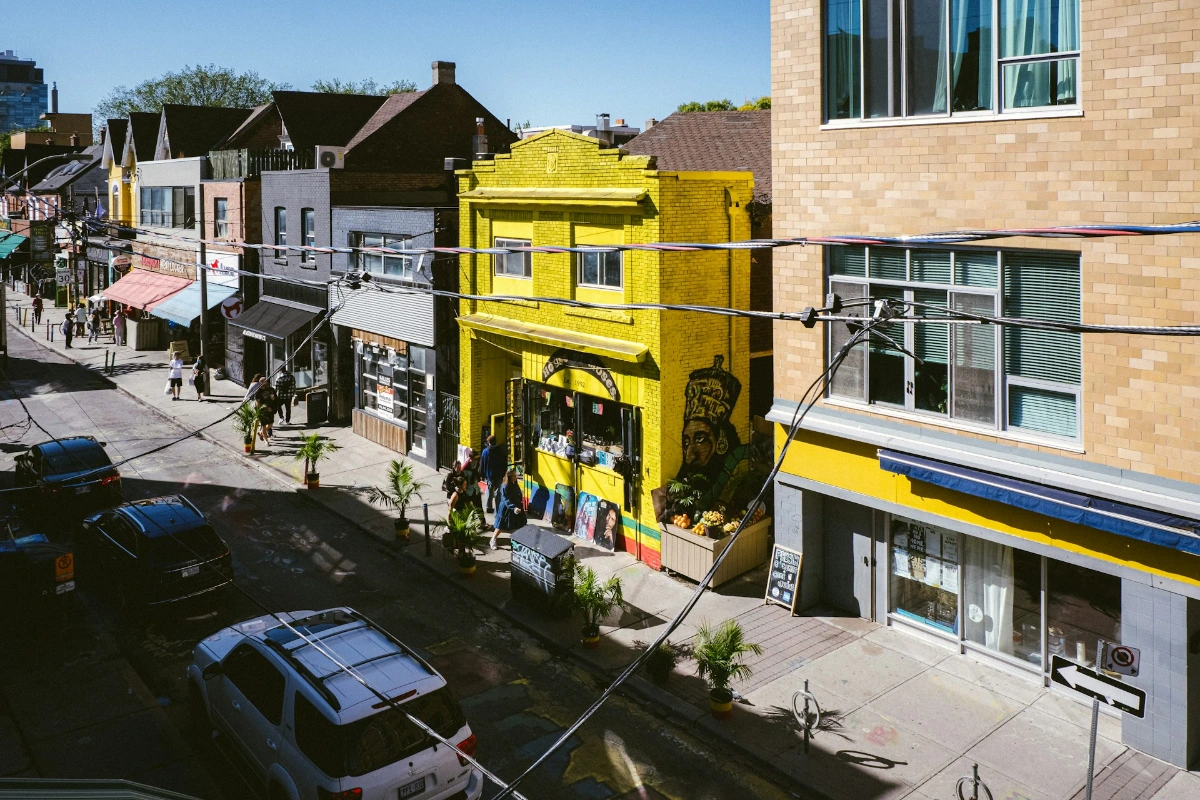 Explore the Eclectic Kensington Market in Toronto