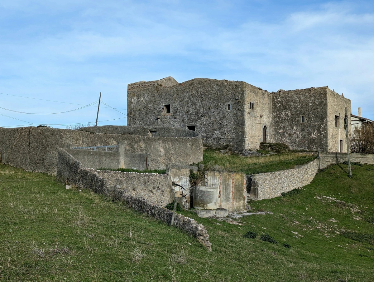 Explore Historic Downtown Nassau and the Queen's Staircase in Nassau
