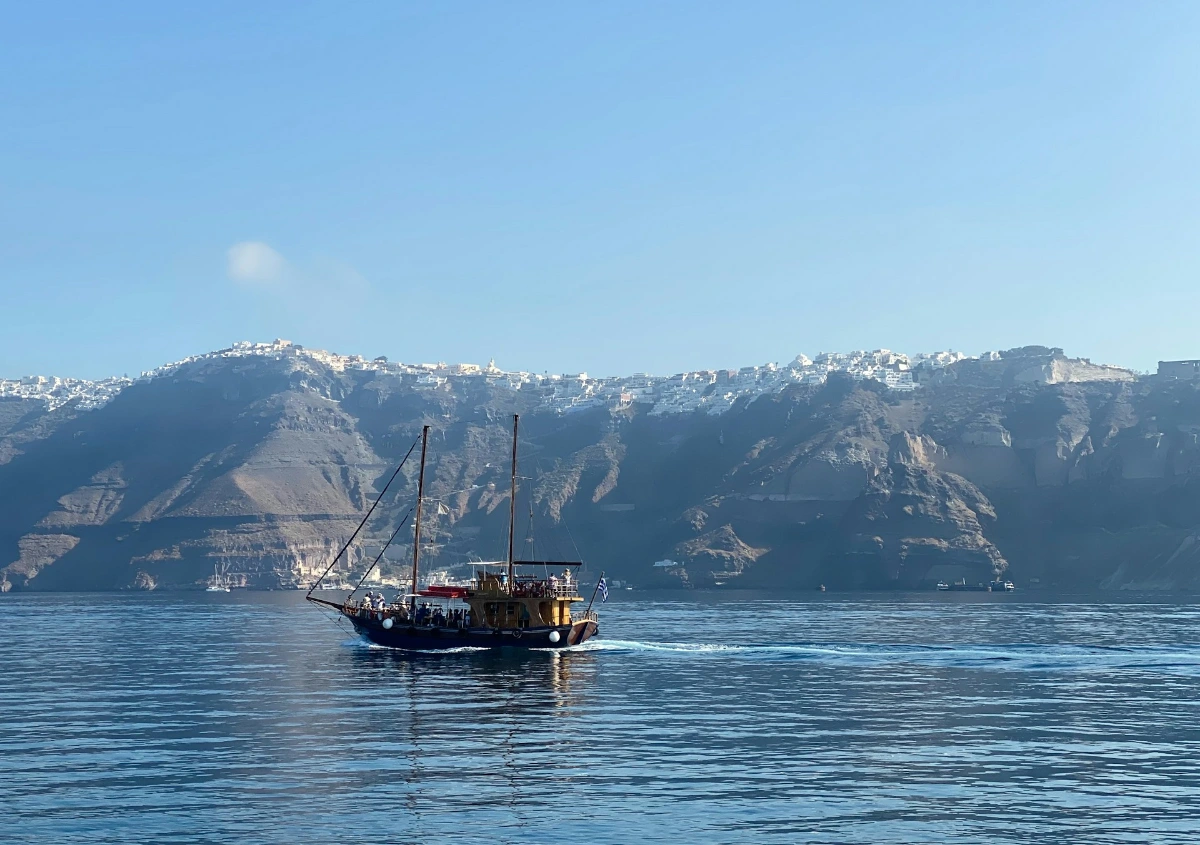 Sail the Caldera and Swim in Volcanic Hot Springs in Santorini
