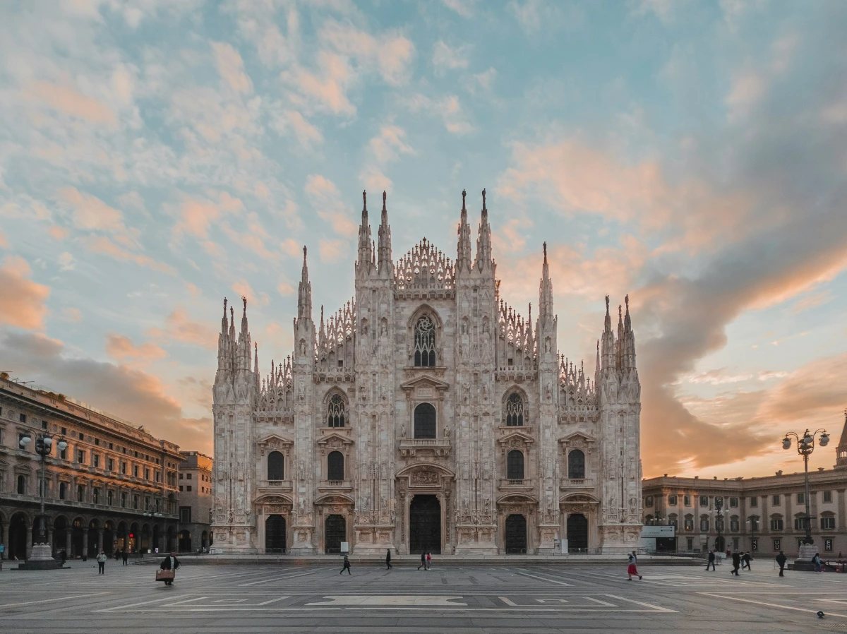 Duomo di Milano and Rooftop Walk in Milan