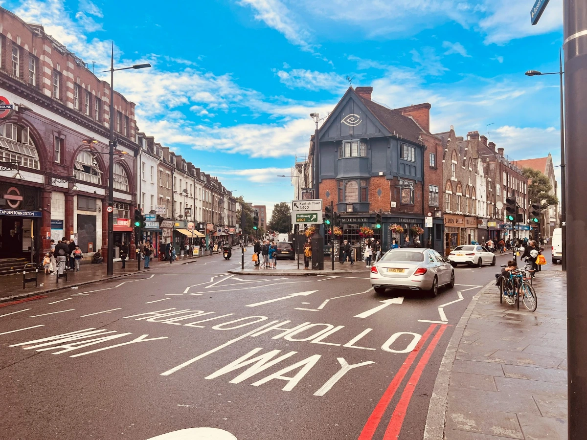 Explore vibrant London neighbourhoods and markets in London