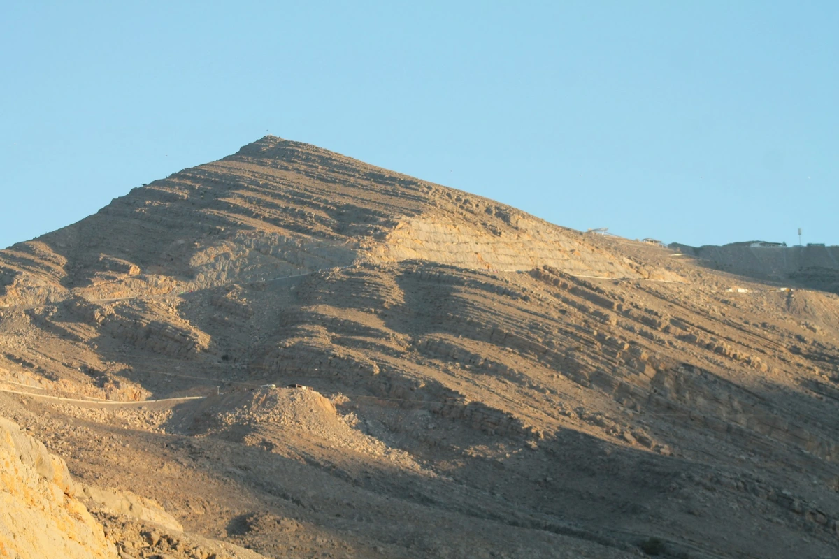 Ascend Jabal Al-Nour (Mountain of Light) in Mecca
