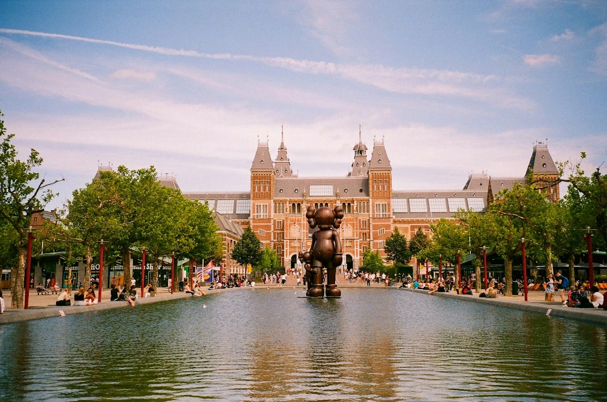 Explore Museumplein's Masterpieces in Amsterdam