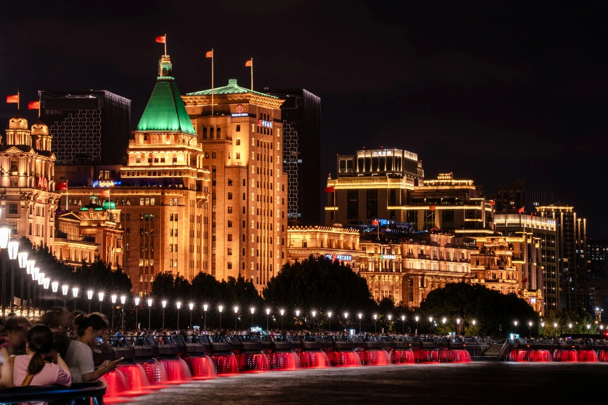 Walk The Bund and View the Pudong Skyline in Shanghai