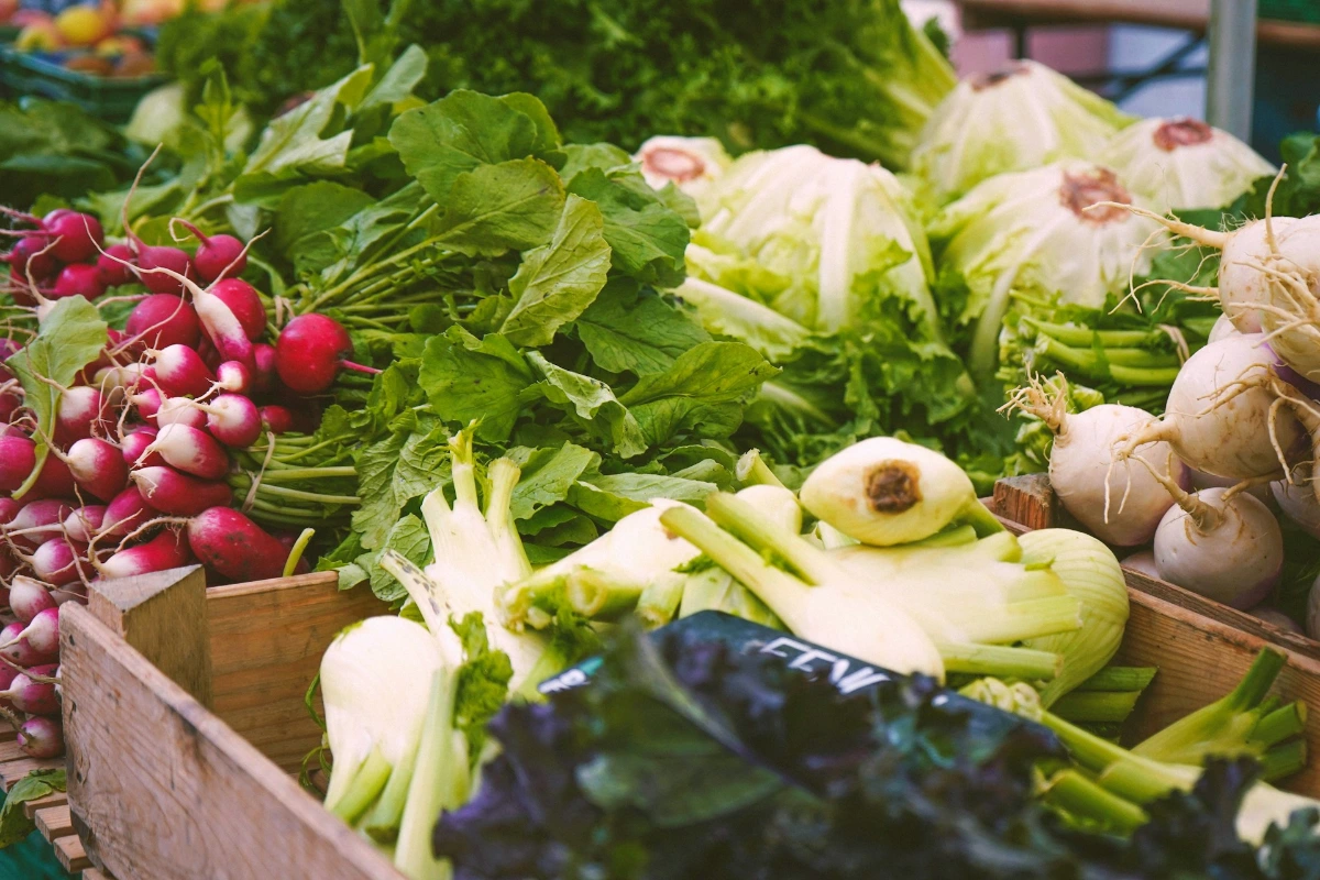 Taste Local Delicacies at Kleinmarkthalle in Frankfurt